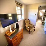 The Stables, Holiday home *